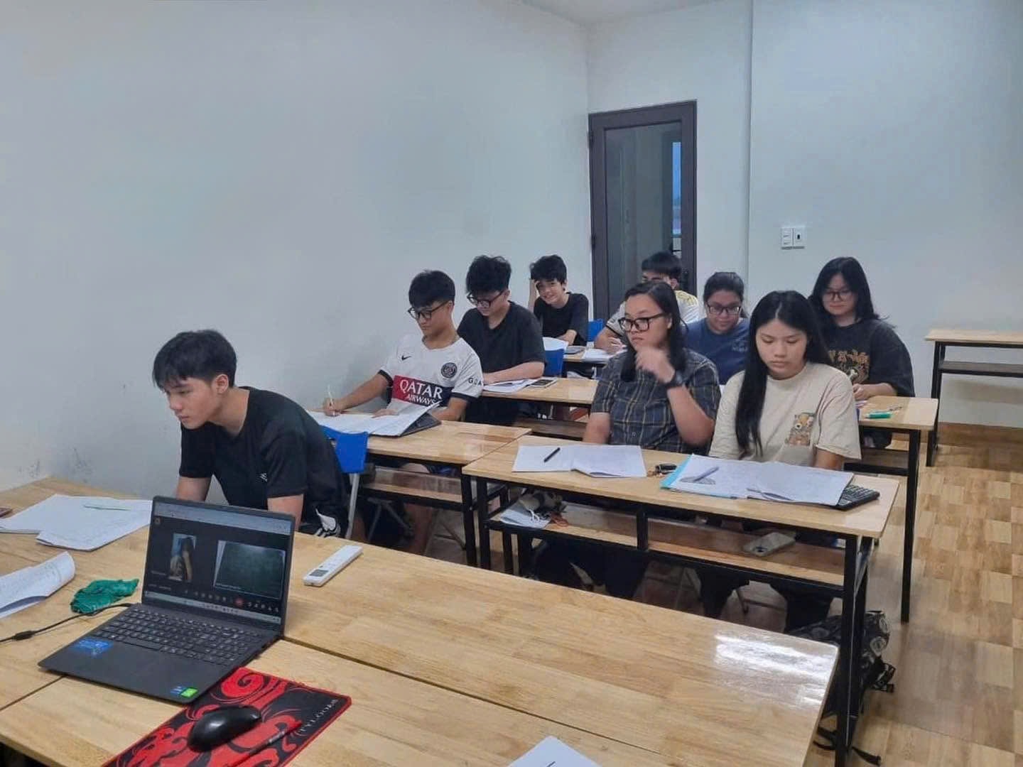Lớp học Toán vào 10 sĩ số nhỏ tại Toán Thầy Khánh